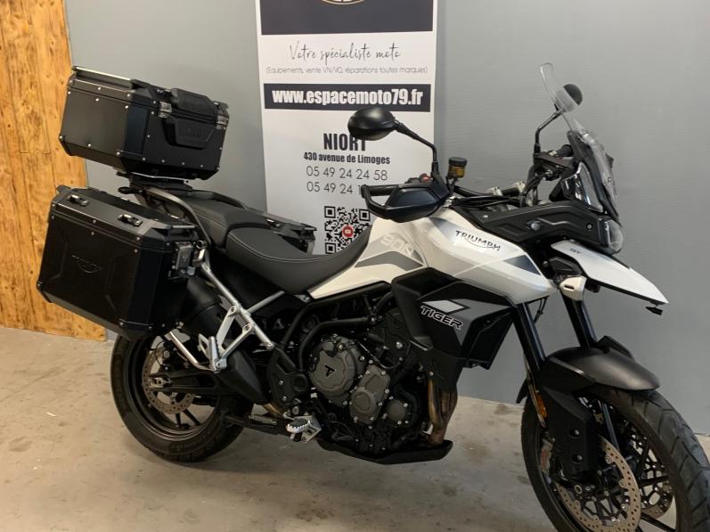 TRIUMPH Tiger 900 GT