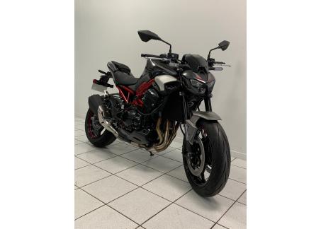 KAWASAKI Z 900